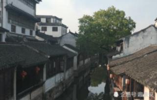取芯机第一次应加多少机油？